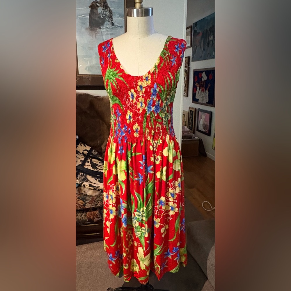 Vintage Tropical Garden Smocked Sundress 1980s Hawaiian Floral Midi Dress | S/M